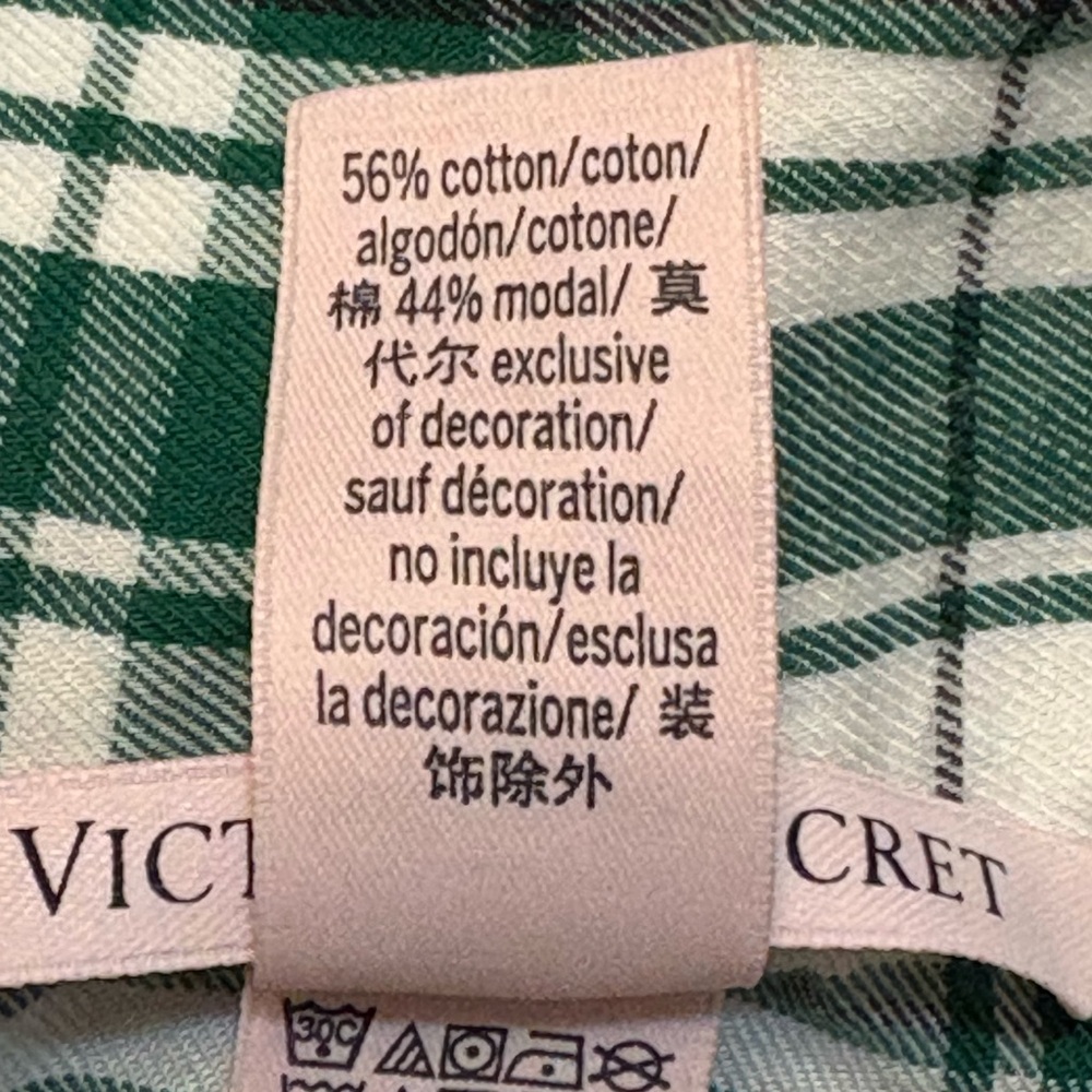Victoria's Secret Red and Green Plaid Pajama Set size M - Picture 5 of 16